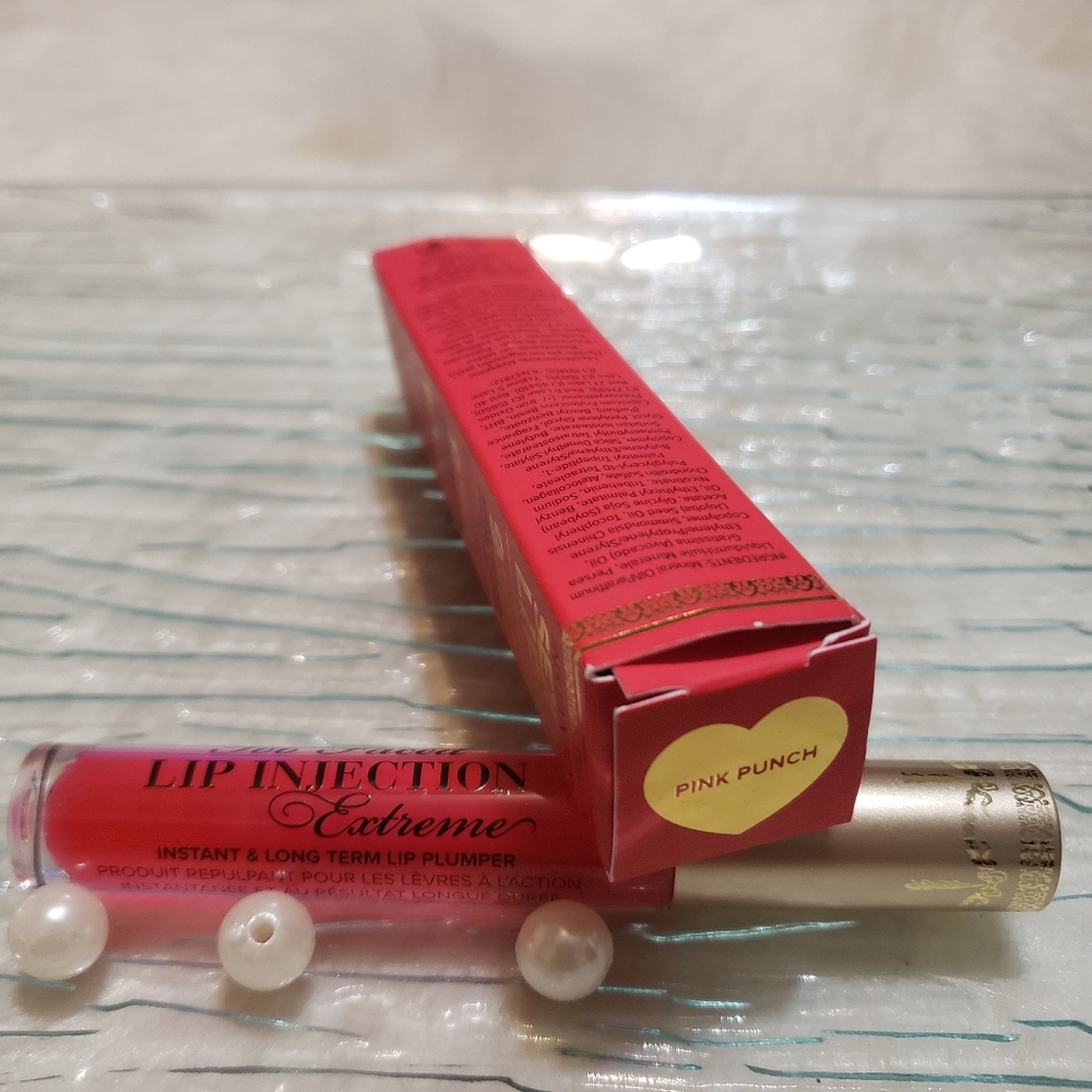 Too Faced Lip Injection Extreme Pink Punch